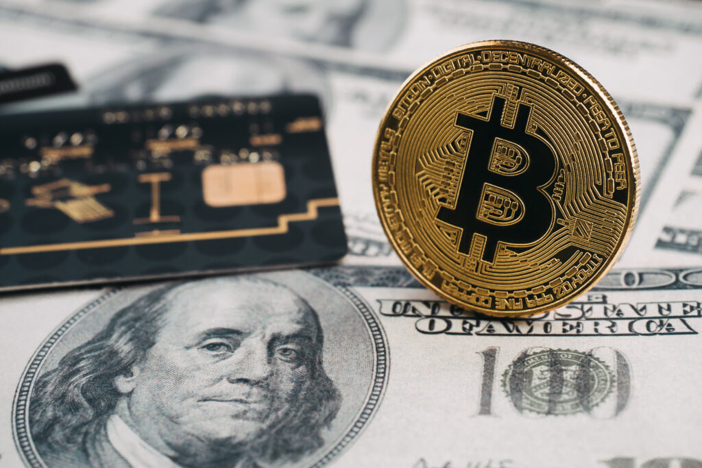 hvordan ta ut bitcoin til debetkortet ditt